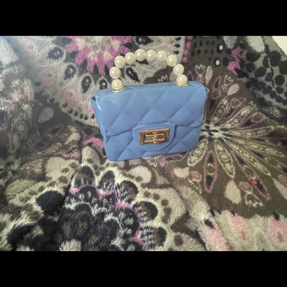 Baby blue pearl handle toddler purse !